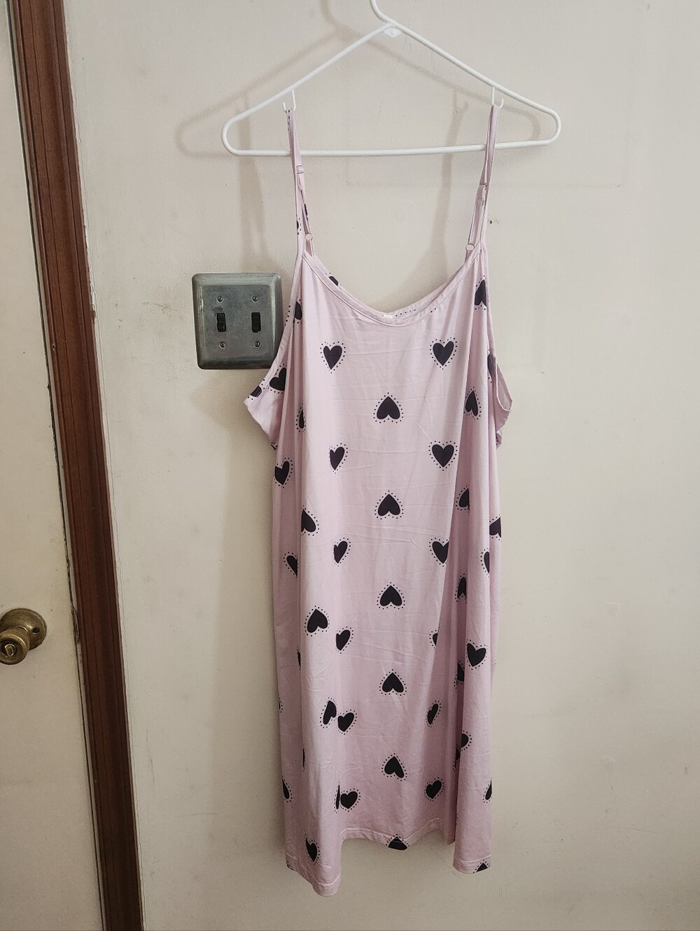 🎉 Spaghetti Strap Heart Themed Nightgown